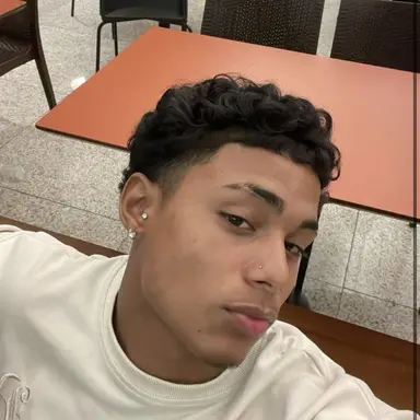 Profile image of Laki Vai