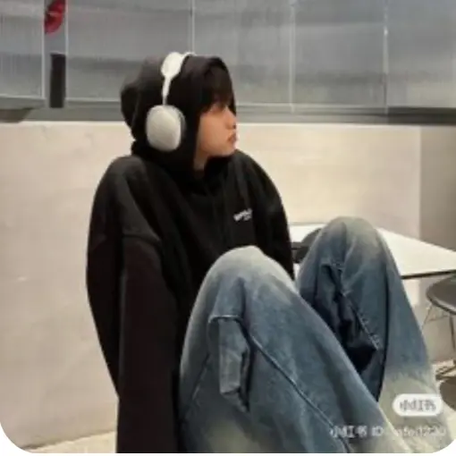 PlushyPad4905의 한수빈