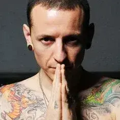 RainyTire1648의 Chester Bennington