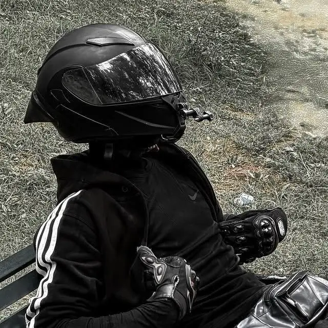 Rowan._의 Eat My Dust••