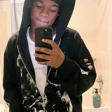 Profile image of tayvon