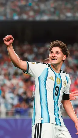 Profile image of Julian Alvarez