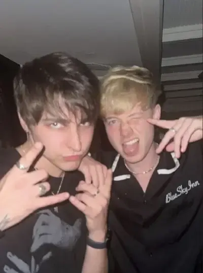 HeftyPeas6885의 Sam and Colby