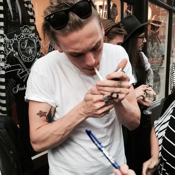 viceplanet의 Jamie Campbell Bower