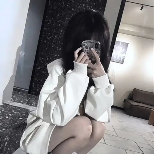 SmokyPoem2138의 유 민아