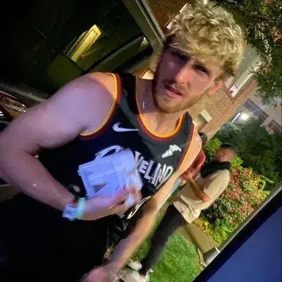 NearTie3225의 -LOGAN PAUL-