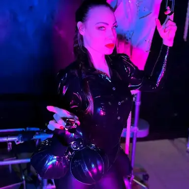 Profile image of Elara