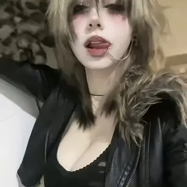 Profile image of Riley