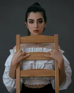 Profile image of Isabella