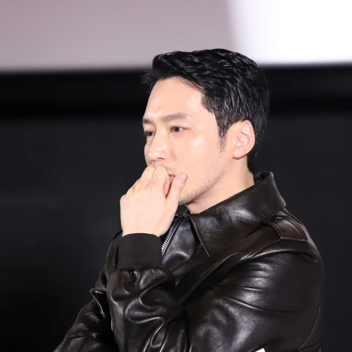 변요한