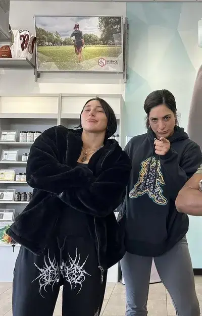 UnfitKrill1495의 Rhea ripleys soster