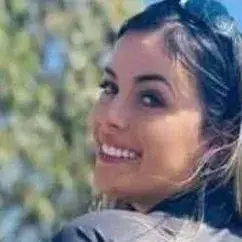 SquareBooby7536의 Chloe on the bike trail