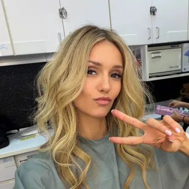 Profile image of Nina