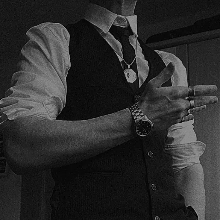 BlandSlice9444의 Christian Harper