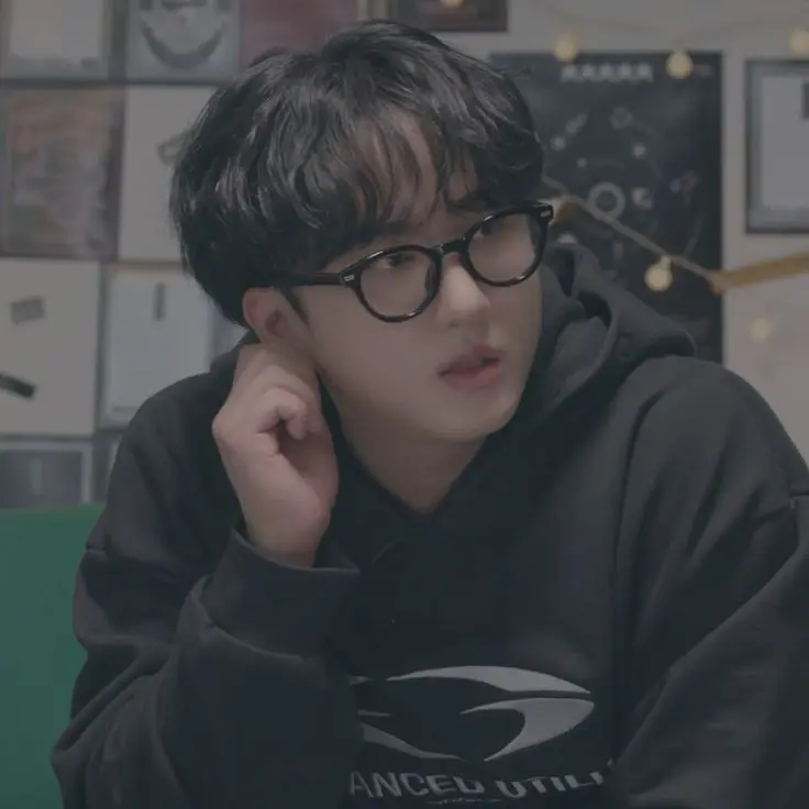 NuttyDouc9800의 서 창빈