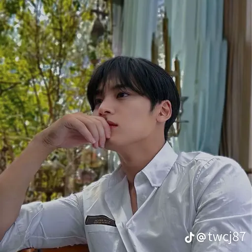 RaggedTie4848의 친오빠 민규