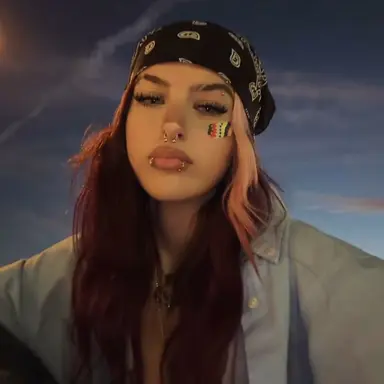 Profile image of Nikki