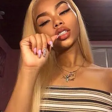 Profile image of Amber