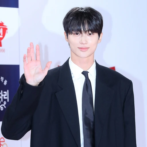 정략결혼 변우석