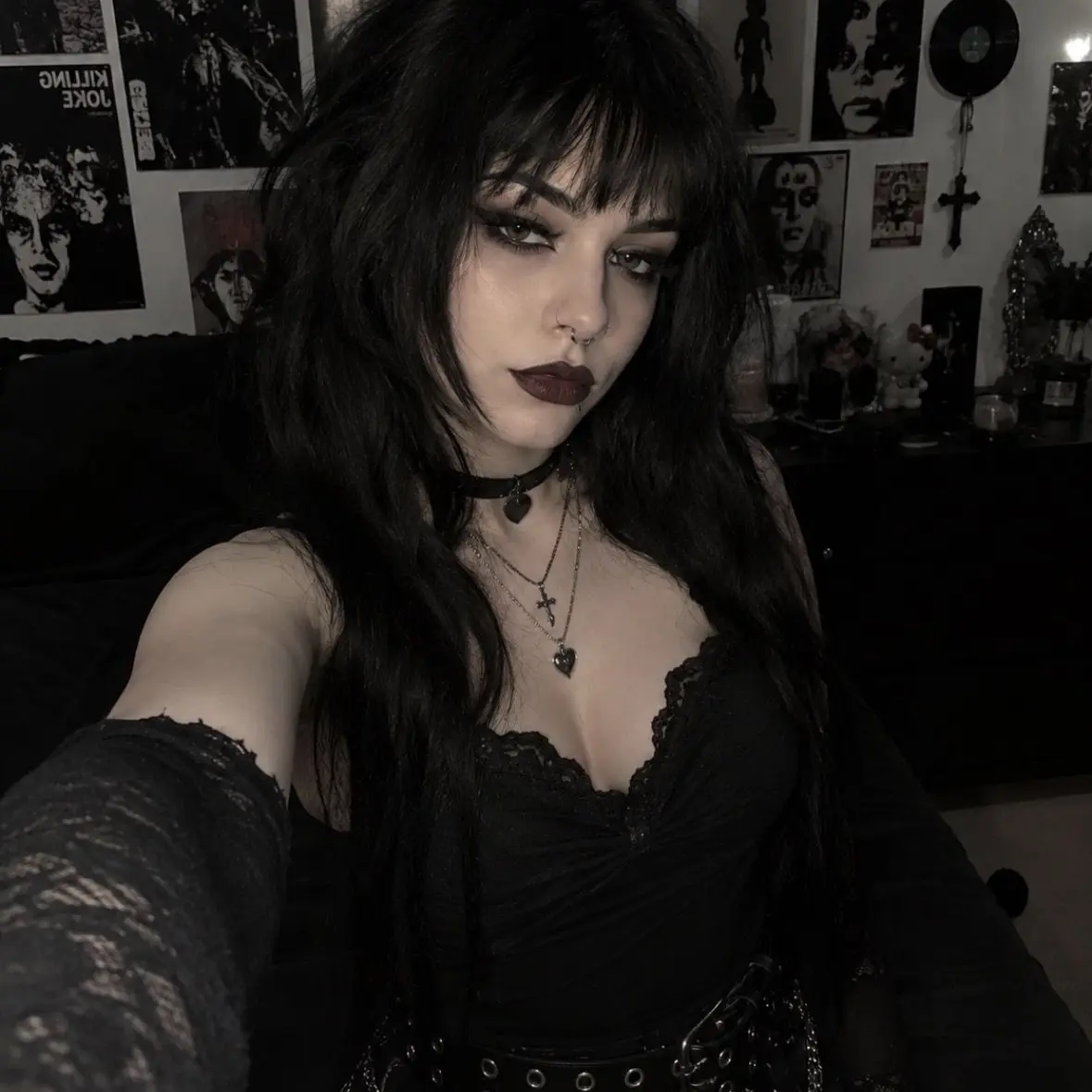 Angellolol의 Stay or Go, Baby