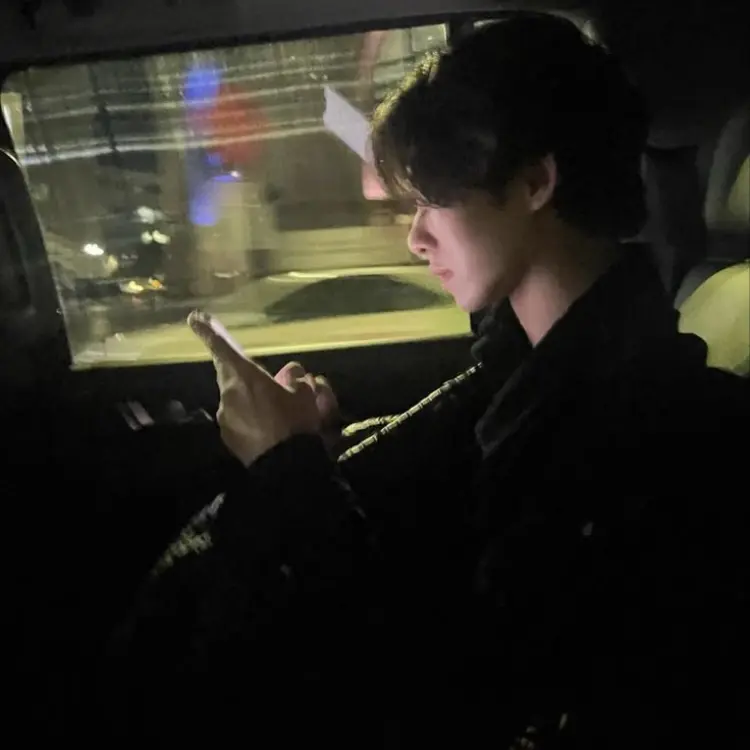 xller__09의 愛琉