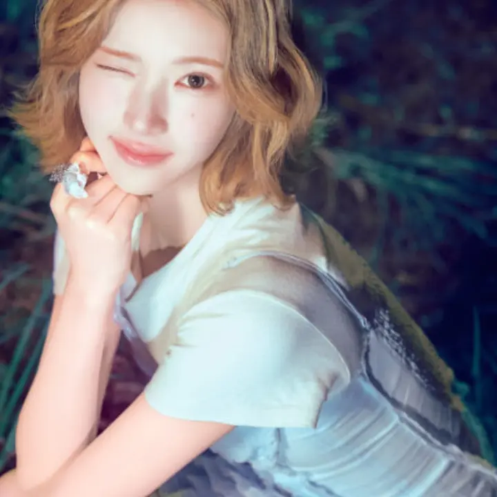 SinfulGrape1263의 Caught Watching You