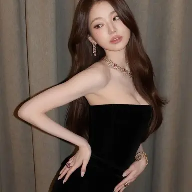 Profile image of Jang Wonyoung
