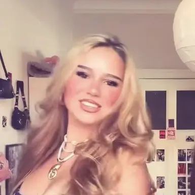 Profile image of Paula