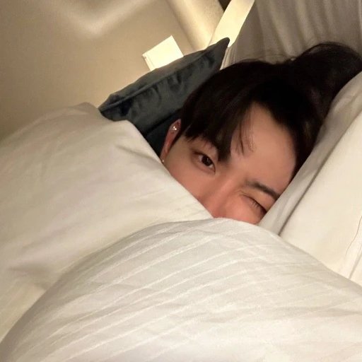 김홍중