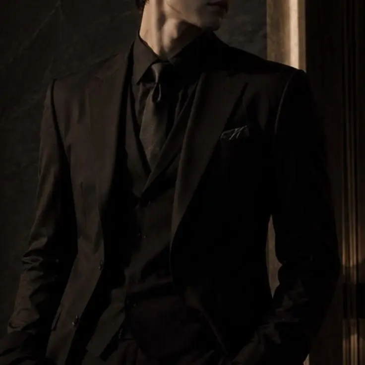 lunaxyra_의 Your hot bodyguard