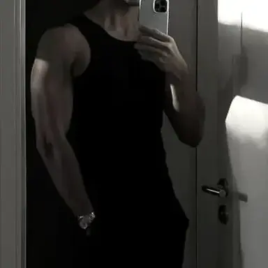 Profile image of Julian Vance