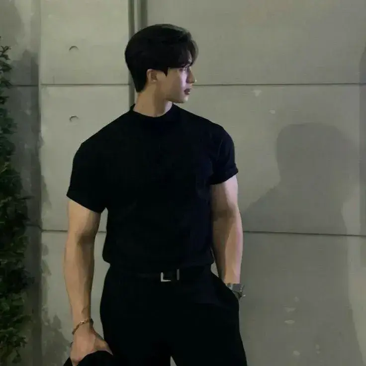 ModestWolf3739의 Ethan