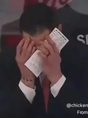 ikuzusatanih의 World's Worst Hostage