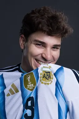 Profile image of Julian Alvarez