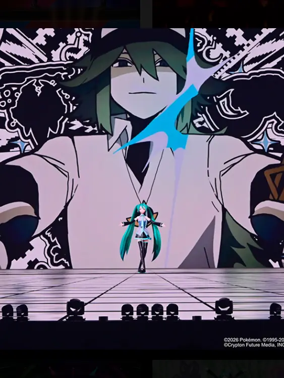 SleazyDice7855의 プラズマ団の初音ミク