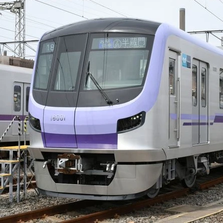 半蔵門線18000系