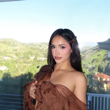 Profile image of Leah Kateb