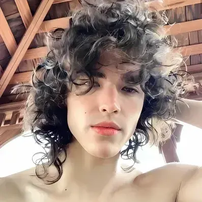 FickleCrest1801의 Conan Gray