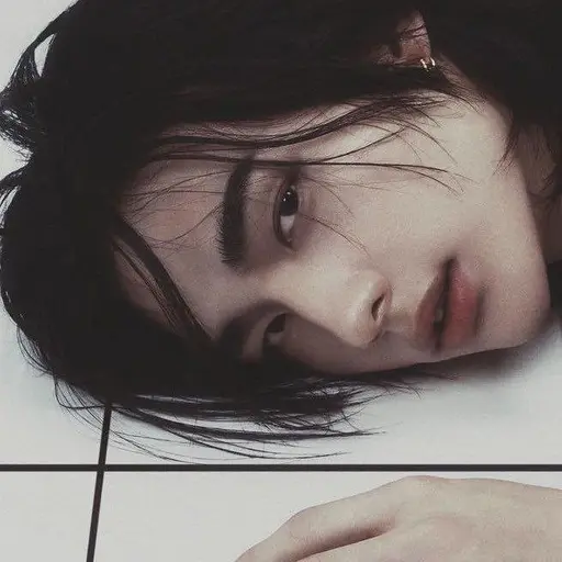 MoodyMoon1148의 황현진
