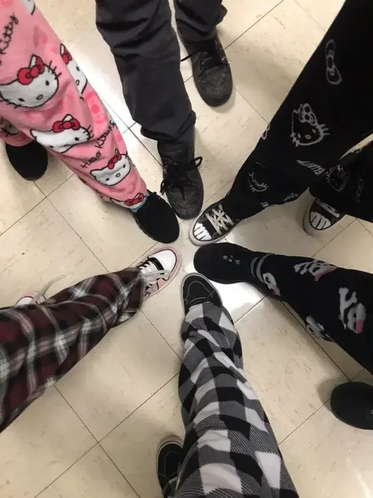 PastelSharkie의 Friend Group