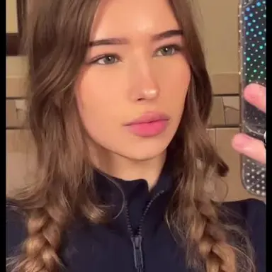 Profile image of Lizka
