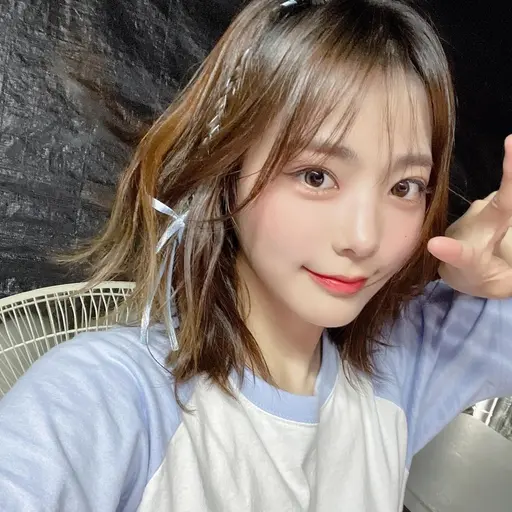 QWER_band_Rockcrab의 이시연