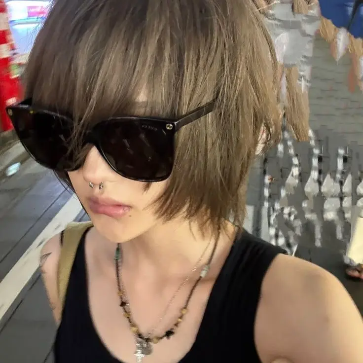 JuicyFrond9060의 Mina
