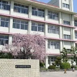 WarmTwine0175의 고등학교
