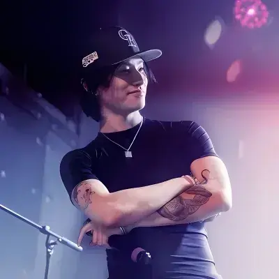 PortlyCrown9441의 Khai Tran