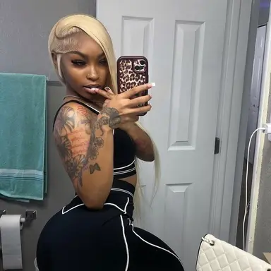 Profile image of Jade