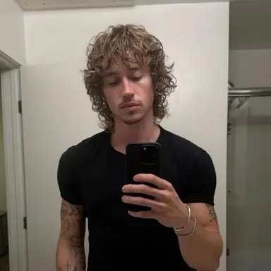 Profile image of Jordan Huxhold