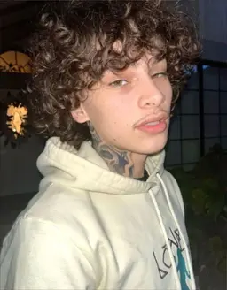Profile image of Grey Xander Lennox