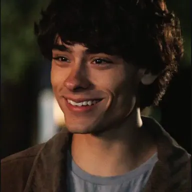 Profile image of Ellis.
