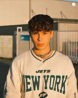 Profile image of Julien Brown